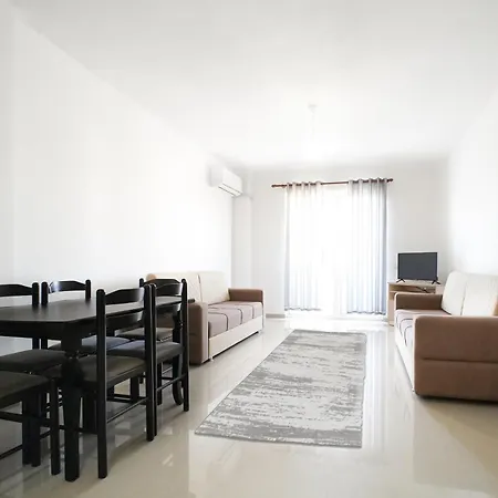 Mediterraneo Bliss Golem Apartment *